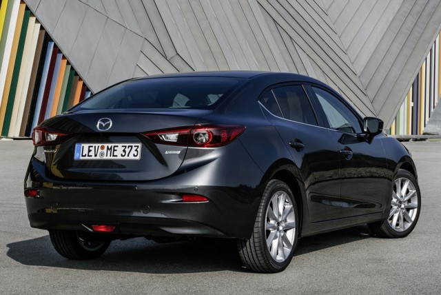 Mazda 3 / Axela Sedan foto 8