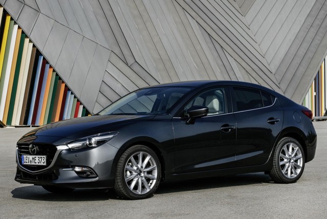 Mazda 3 / Axela Sedan foto 9