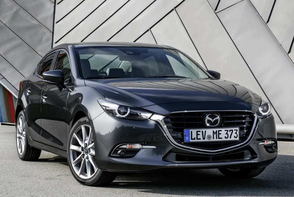 Mazda 3 / Axela Sedan photo 10