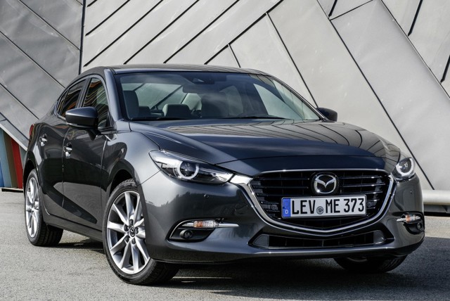 Mazda 3 / Axela Sedan foto 10