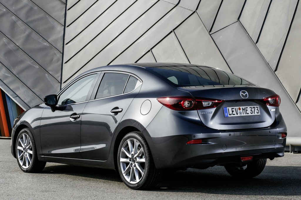 Mazda 3 / Axela Sedan photo 14