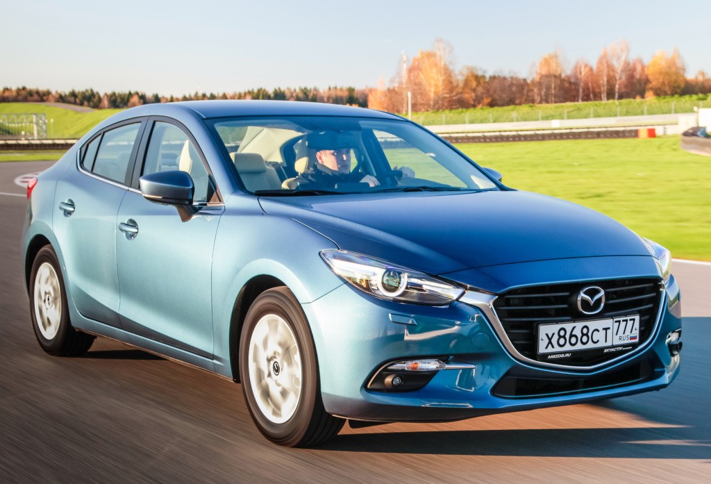 Mazda 3 / Axela Sedan photo 22