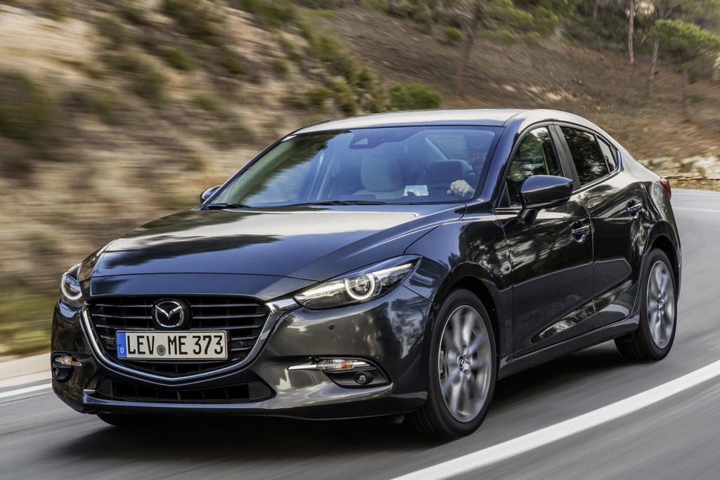 Mazda 3 / Axela Sedan photo 2