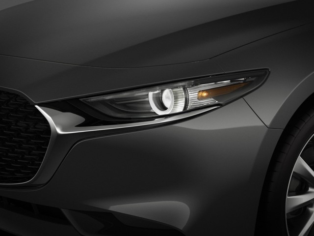 Mazda 3 / Axela Sedan photo 6
