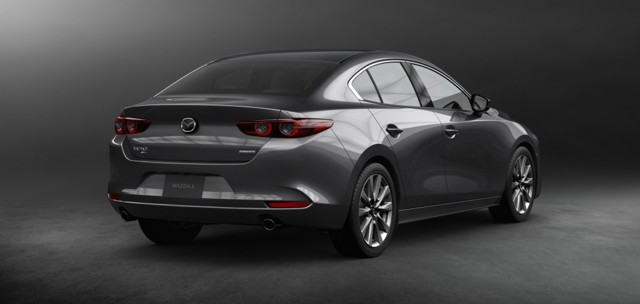 Mazda 3 / Axela Sedan photo 3