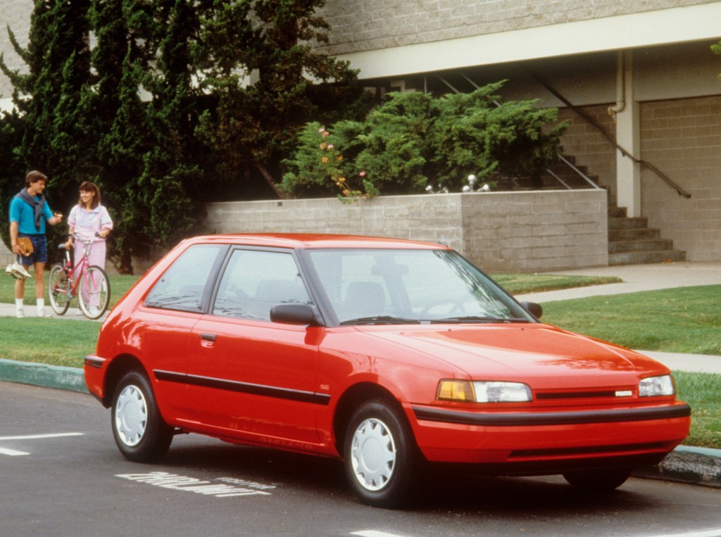 Mazda 323 Hatchback photo 8