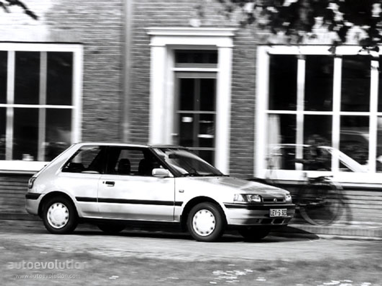 Mazda 323 Hatchback photo 2