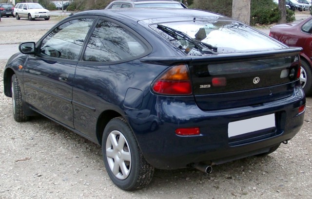 Mazda 323 Hatchback photo 4