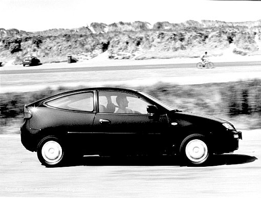 Mazda 323 Hatchback photo 7