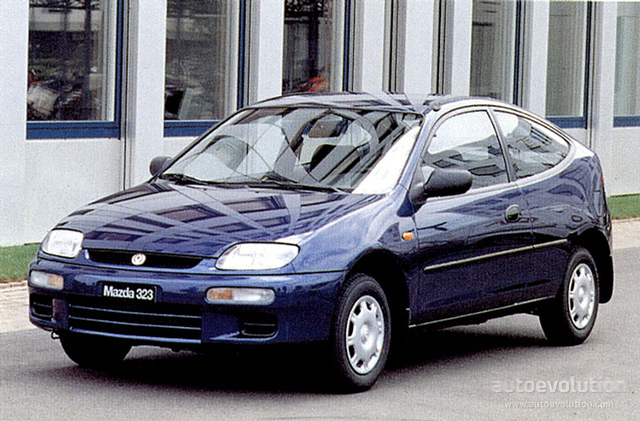 Mazda 323 Hatchback photo 1