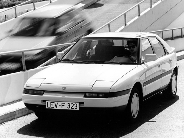 Mazda 323 Sedan photo 6