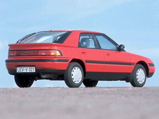 Mazda 323 Sedan photo 8