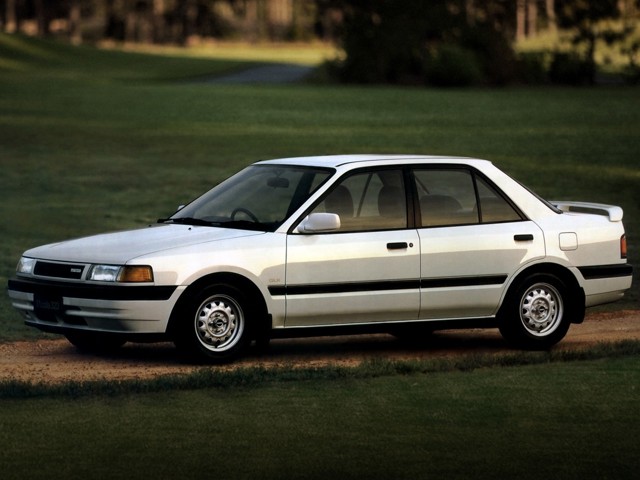 Mazda 323 Sedan photo 3