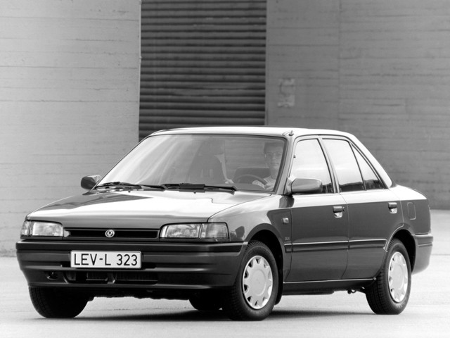 Mazda 323 Sedan photo 5