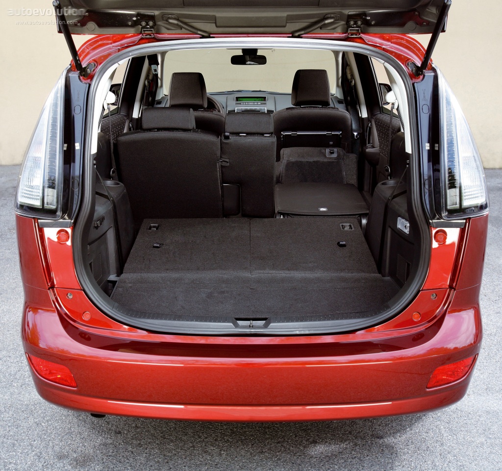 Mazda 5 / Premacy photo 38