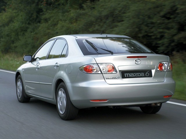 Mazda 6 / Atenza Hatchback photo 10