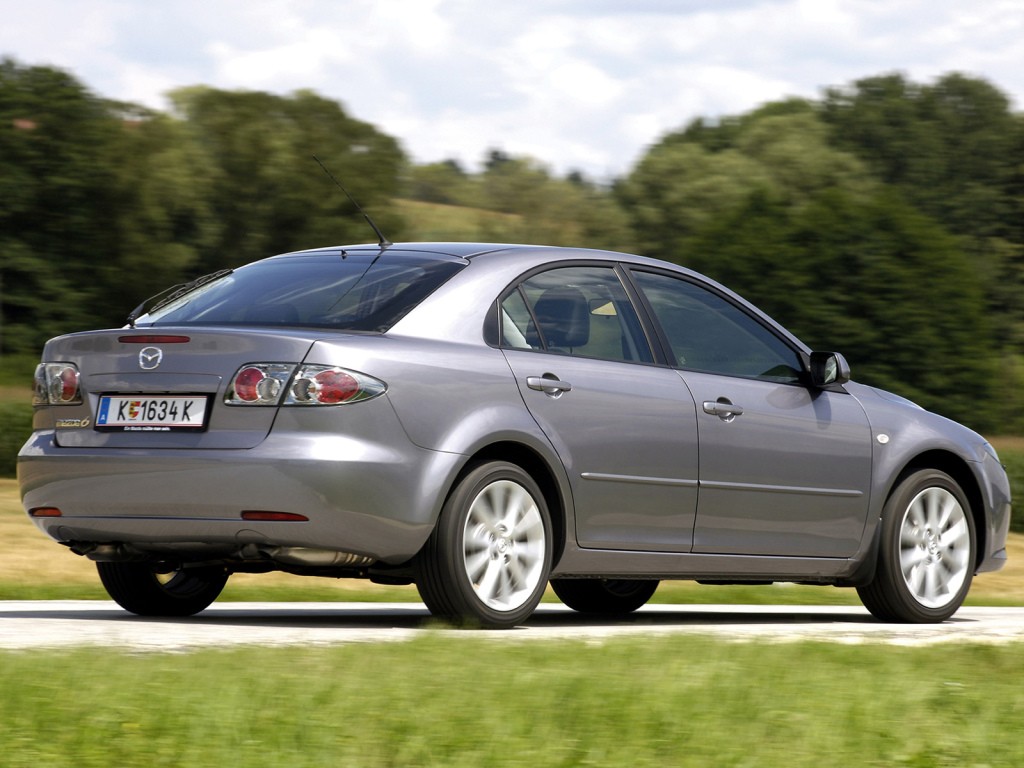 Mazda 6 / Atenza Hatchback photo 12