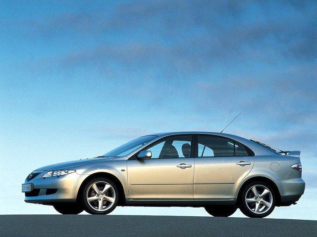 Mazda 6 / Atenza Hatchback photo 16