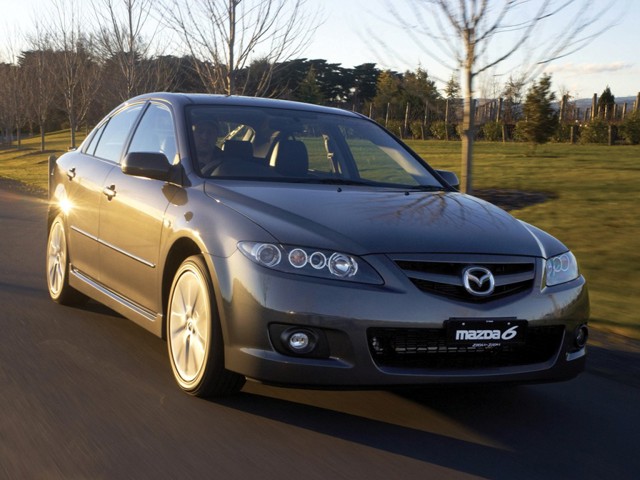 Mazda 6 / Atenza Hatchback photo 26