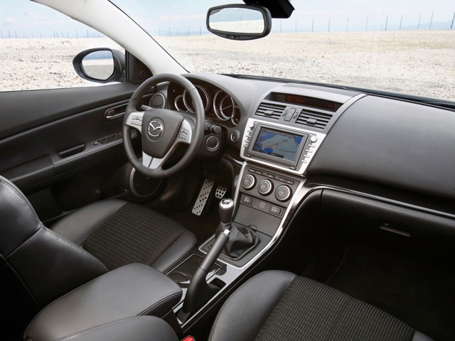Mazda 6 / Atenza Hatchback photo 49