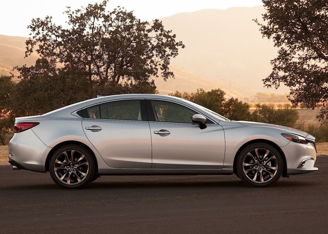 Mazda 6 / Atenza Sedan photo 4