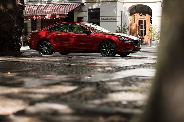 Mazda 6 / Atenza Sedan photo 11