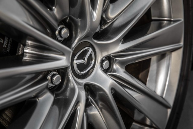 Mazda 6 / Atenza Sedan photo 13