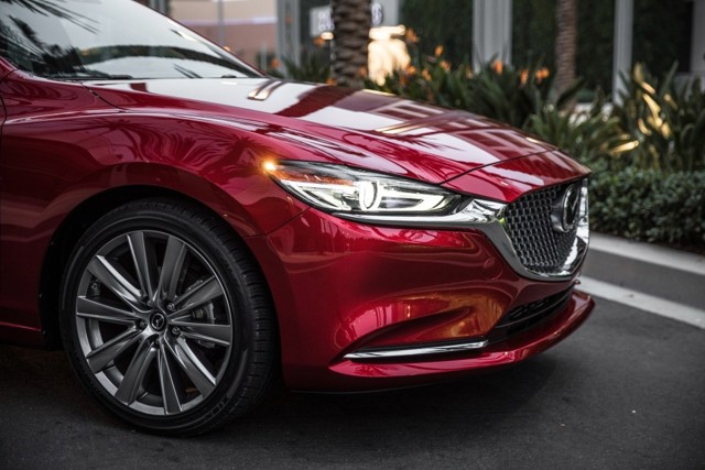 Mazda 6 / Atenza Sedan photo 14