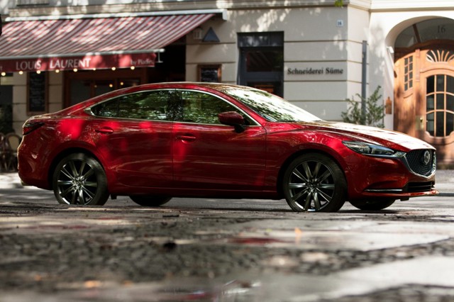 Mazda 6 / Atenza Sedan photo 16