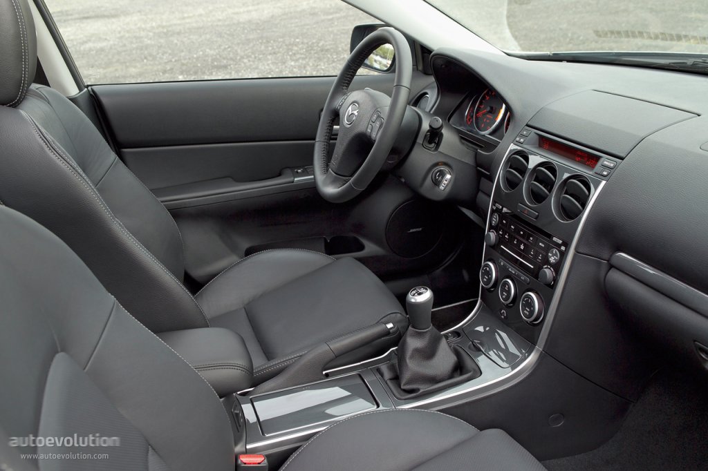 Mazda 6 / Atenza Sedan photo 16