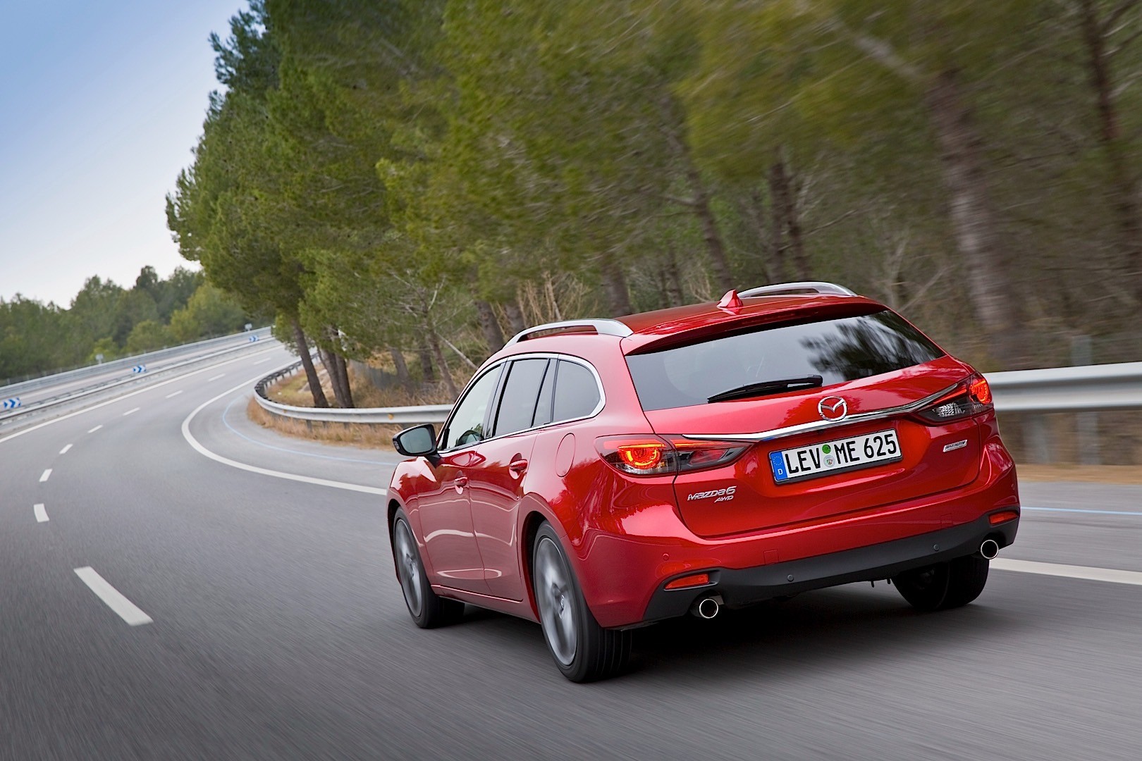 Mazda 6 / Atenza Wagon photo 24