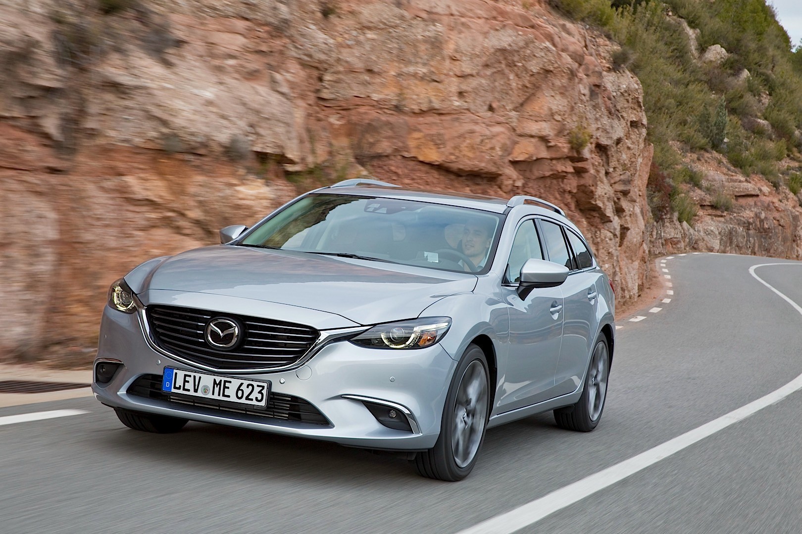 Mazda 6 / Atenza Wagon photo 30