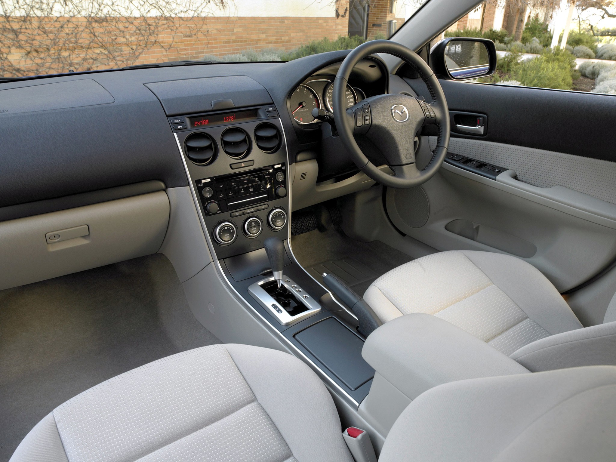 Mazda 6 / Atenza Wagon photo 30