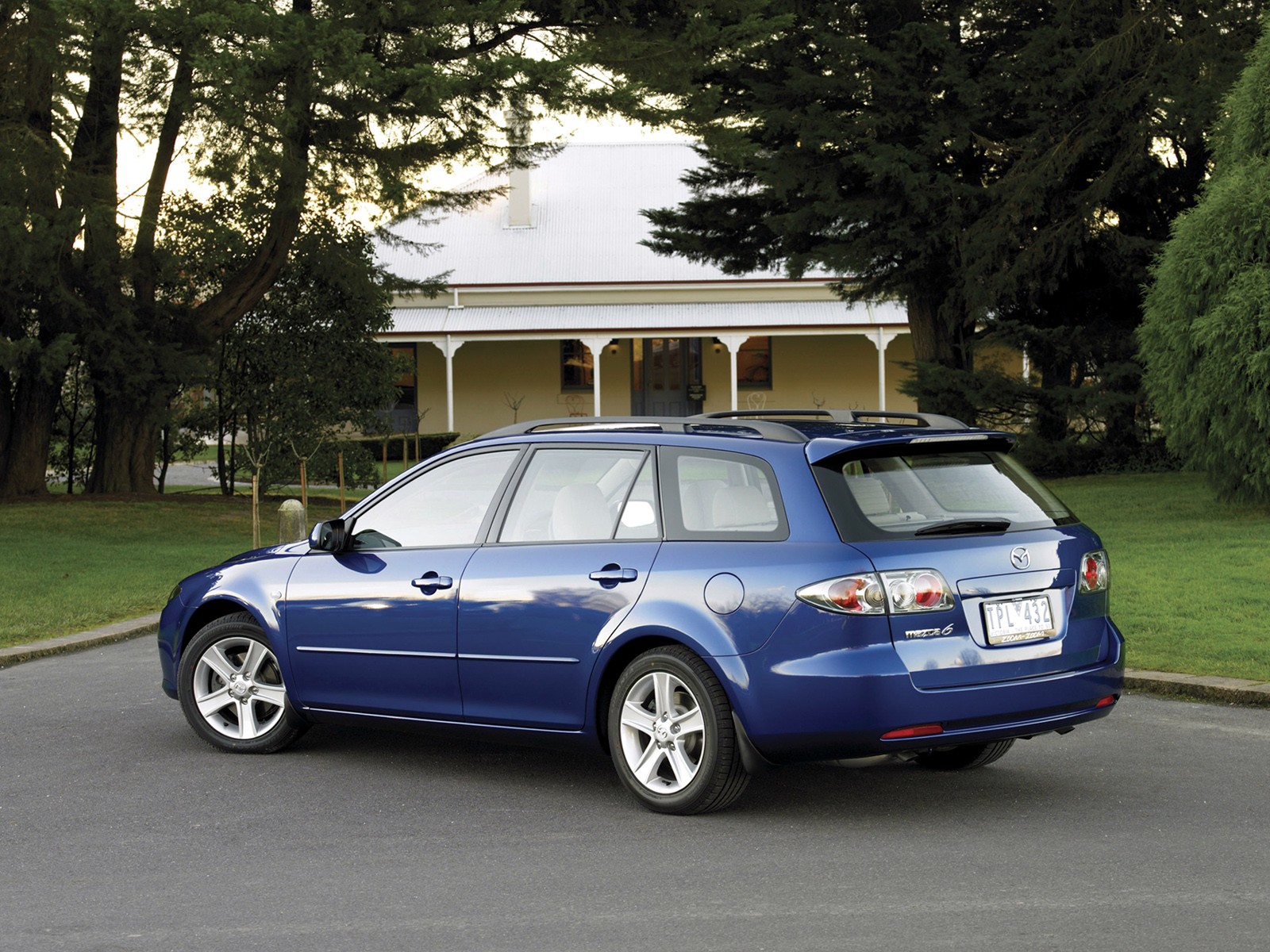 Mazda 6 / Atenza Wagon photo 10