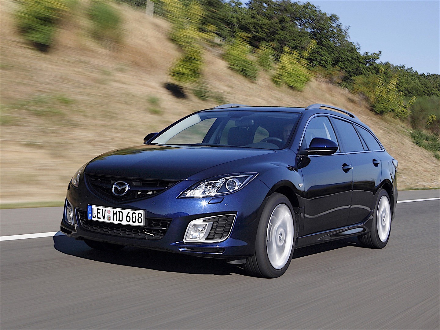 Mazda 6 / Atenza Wagon photo 21