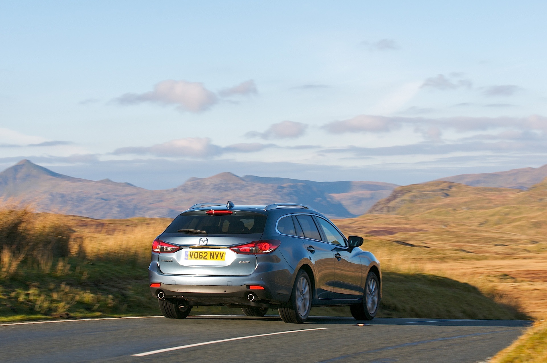 Mazda 6 / Atenza Wagon photo 13