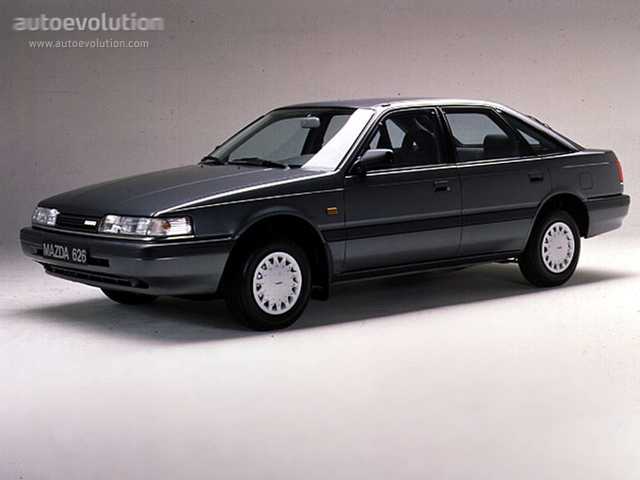 Mazda 626 Hatchback Foto 1