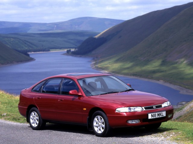 Mazda 626 Hatchback Foto 7