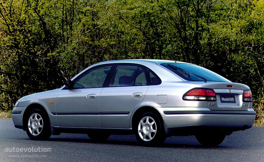 Mazda 626 Hatchback photo 5