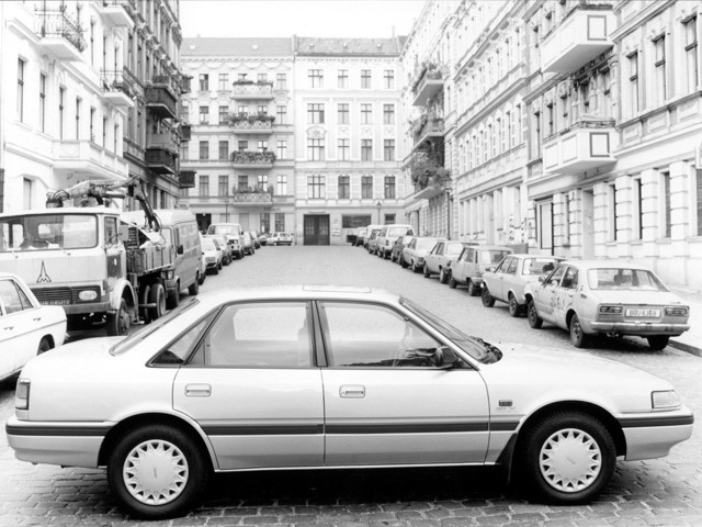 Mazda 626 Sedan photo 3