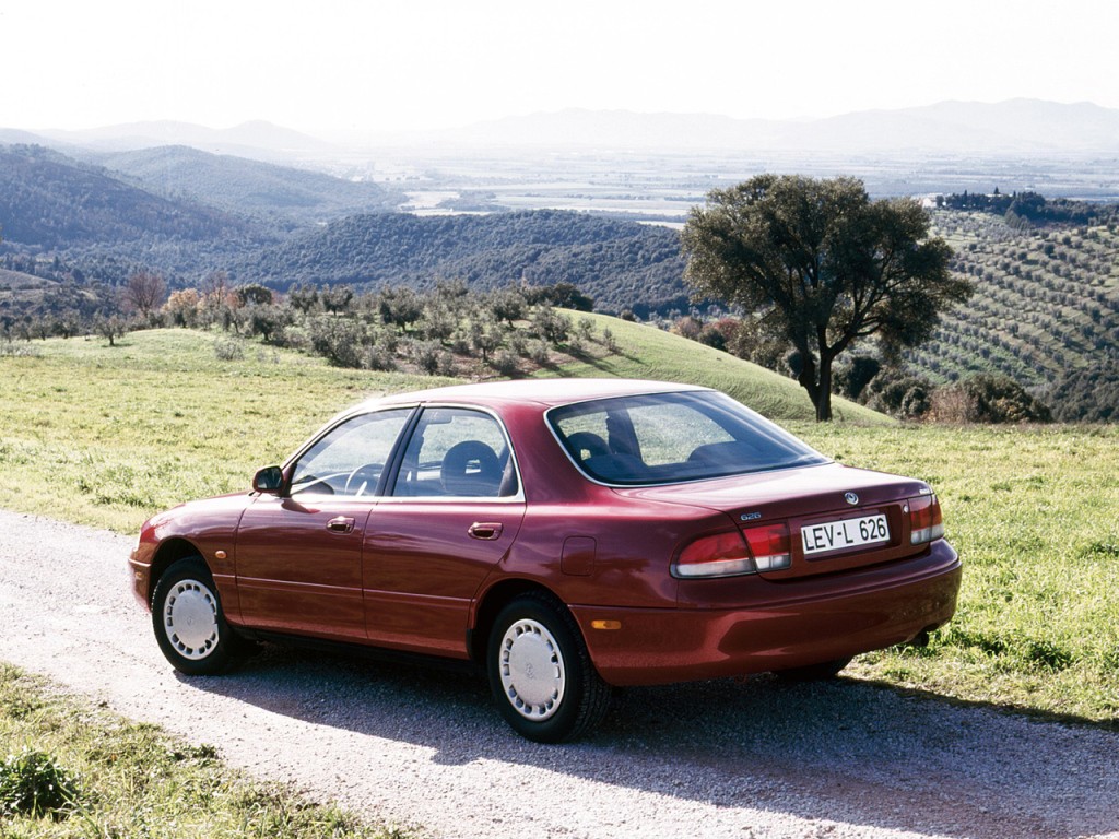 Mazda 626 Sedan photo 4