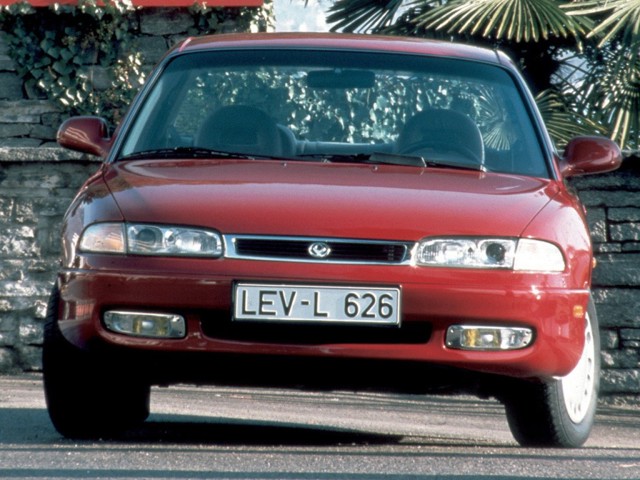 Mazda 626 Sedan foto 5