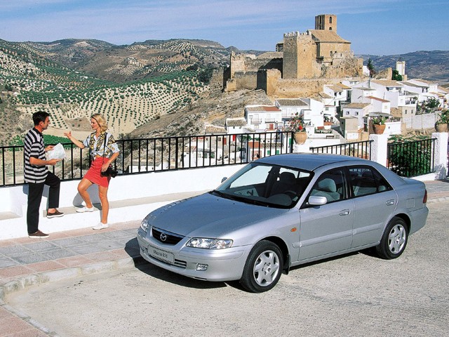 Mazda 626 Sedan Foto 6