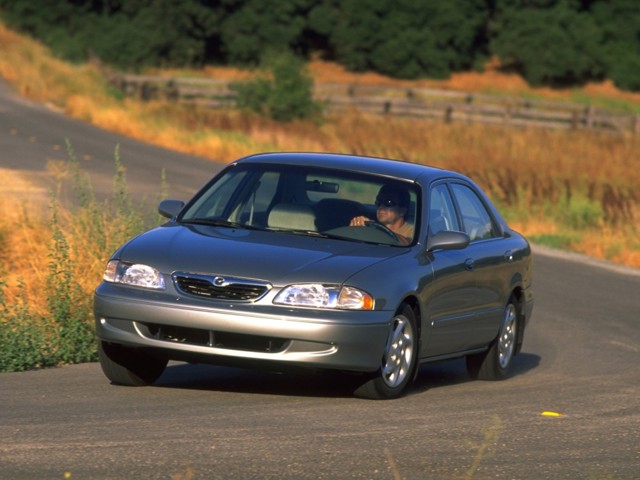 Mazda 626 Sedan Foto 7