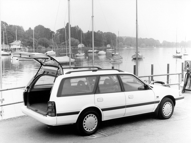 Mazda 626 Station Wagon photo 6
