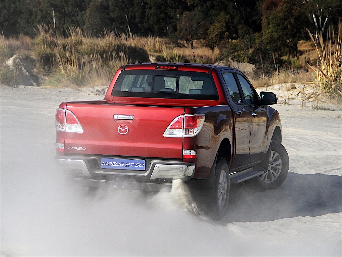 Mazda Bt-50 photo 6