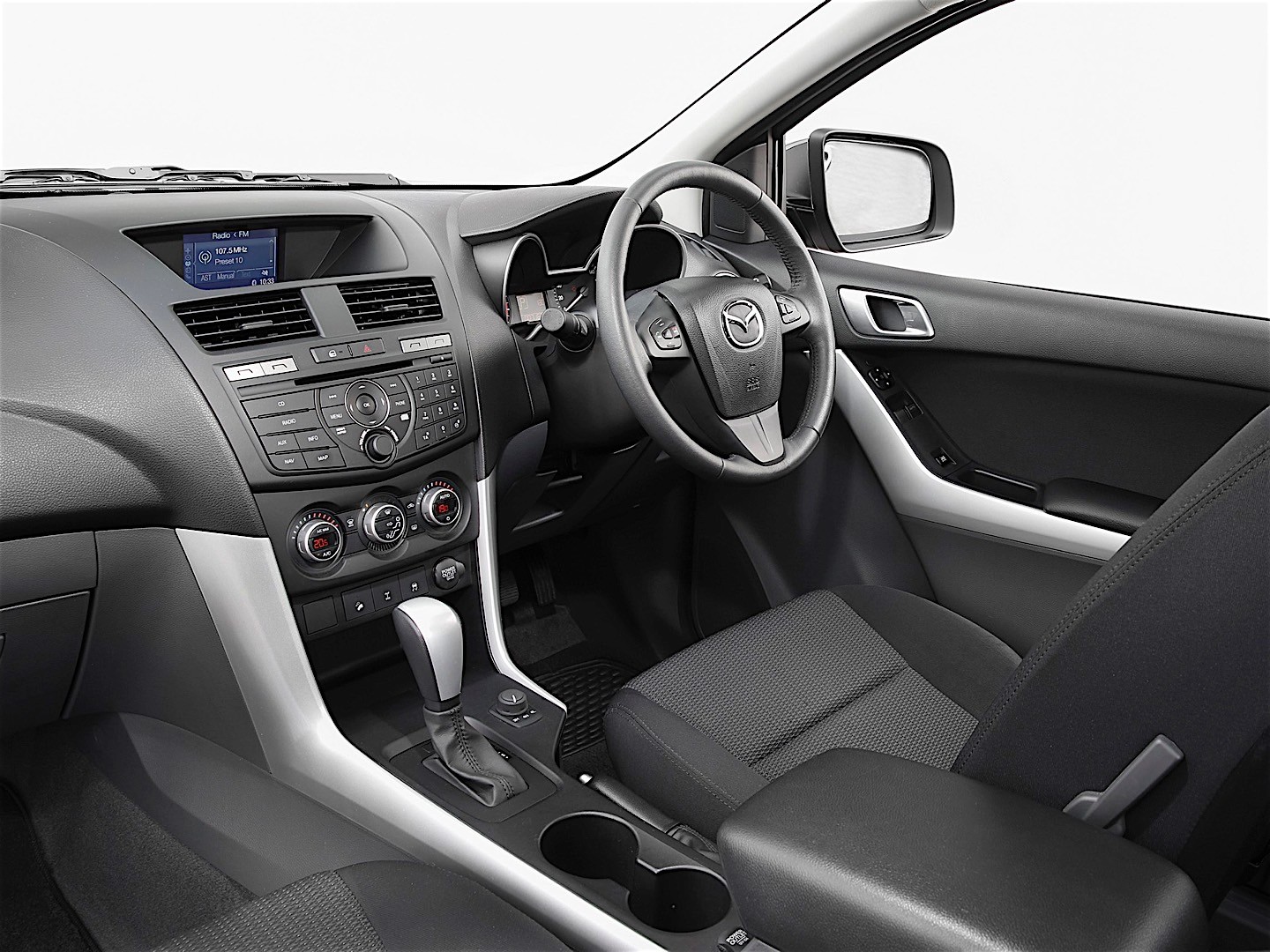 Mazda Bt-50 photo 43