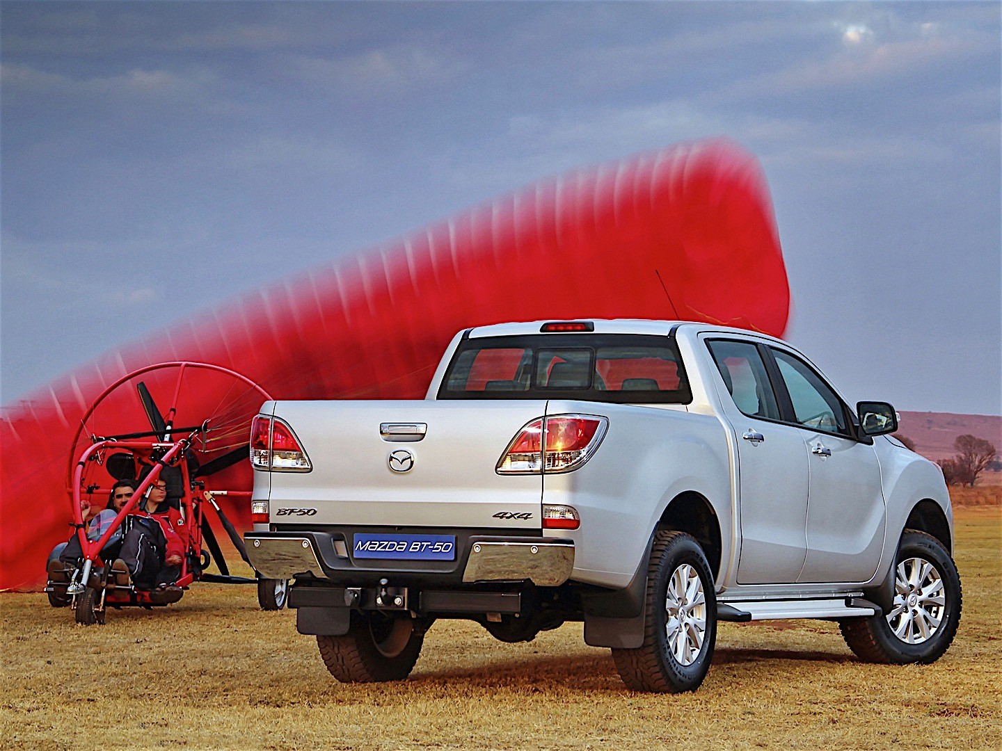 Mazda Bt-50 photo 35