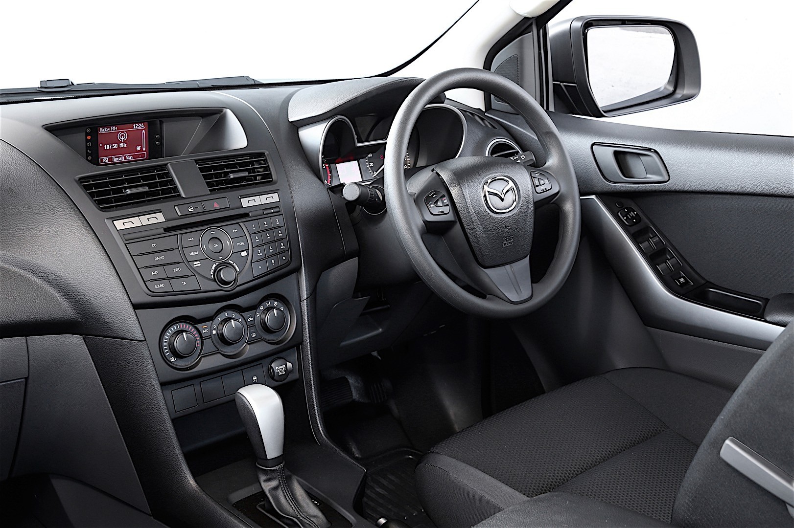 Mazda Bt-50 photo 60