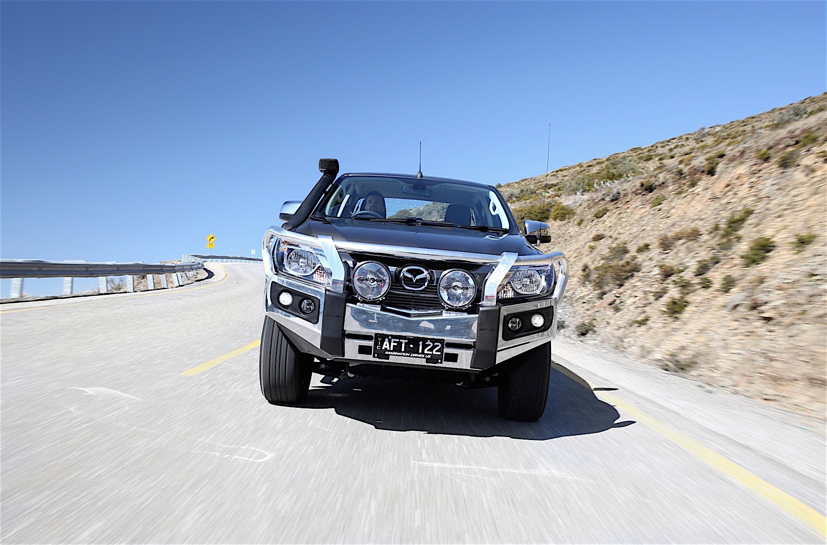 Mazda Bt-50 photo 35